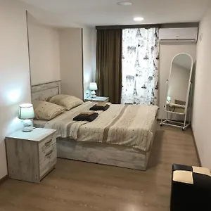 Le Petit Konukevi Tiflis